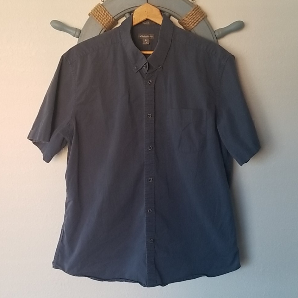 Eddie Bauer Relaxed Fit Button Down XL